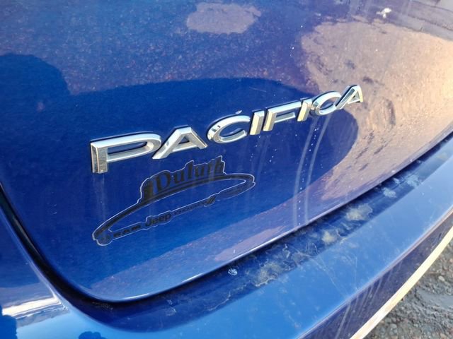 Used 2021 Chrysler Pacifica Touring image 13