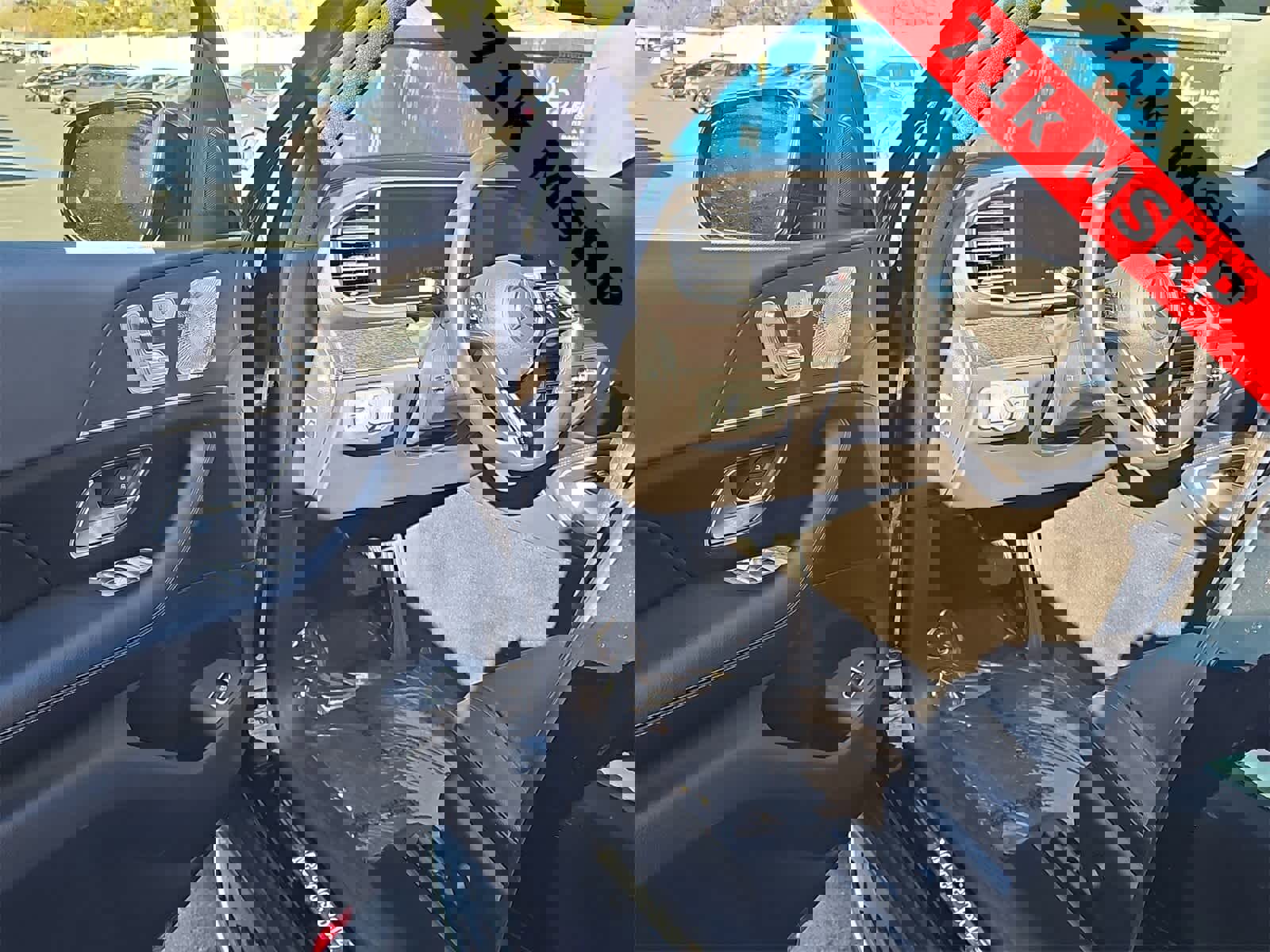 Used 2025 Mercedes-Benz GLE 350 4MATIC image 10