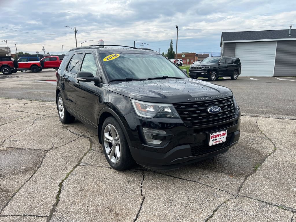 Used 2016 Ford Explorer Sport w/ Equipment Group 401A AWD/4WD image 4