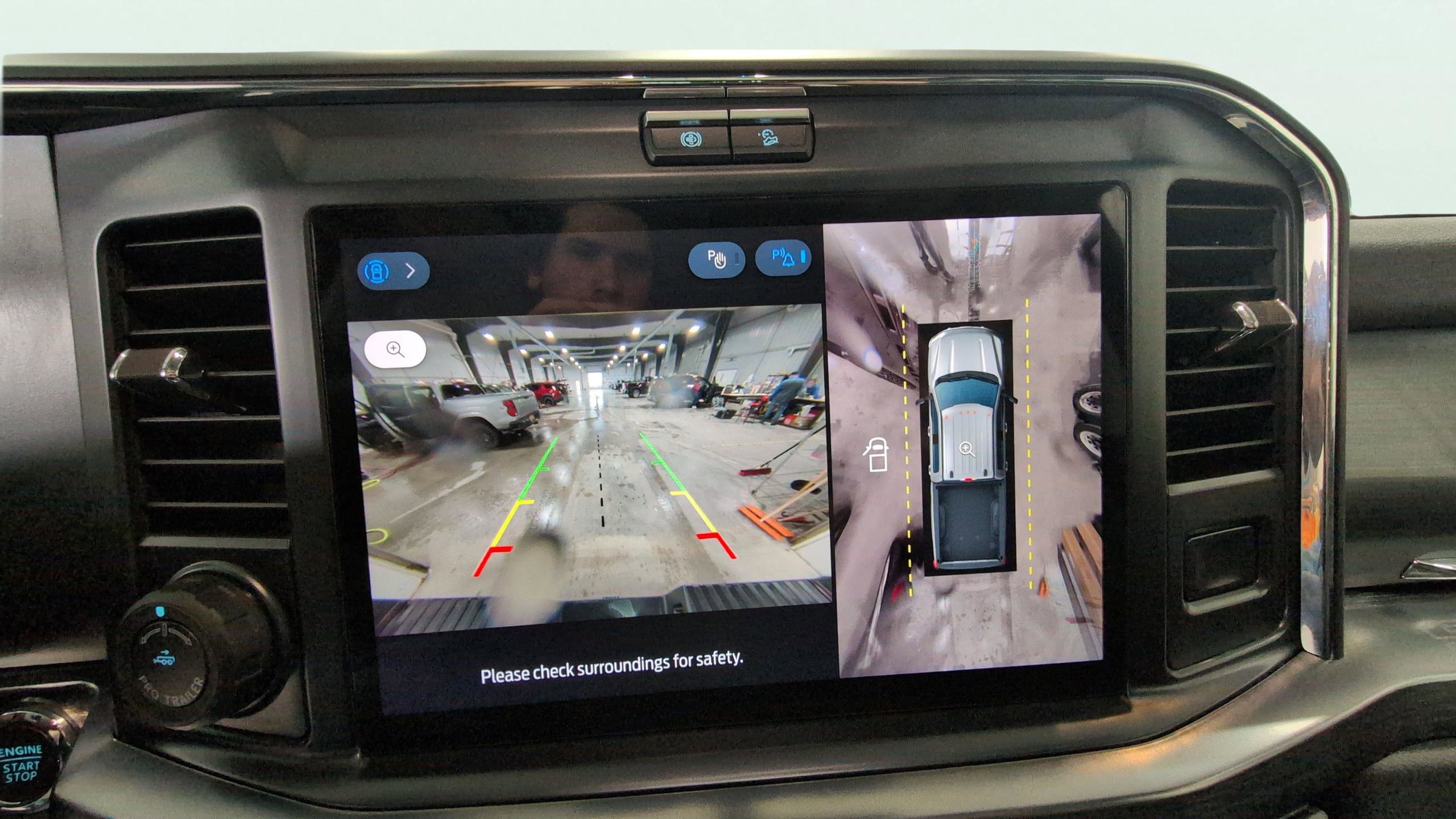 Used 2025 Ford F250 Lariat w/ Lariat Ultimate Package image 29