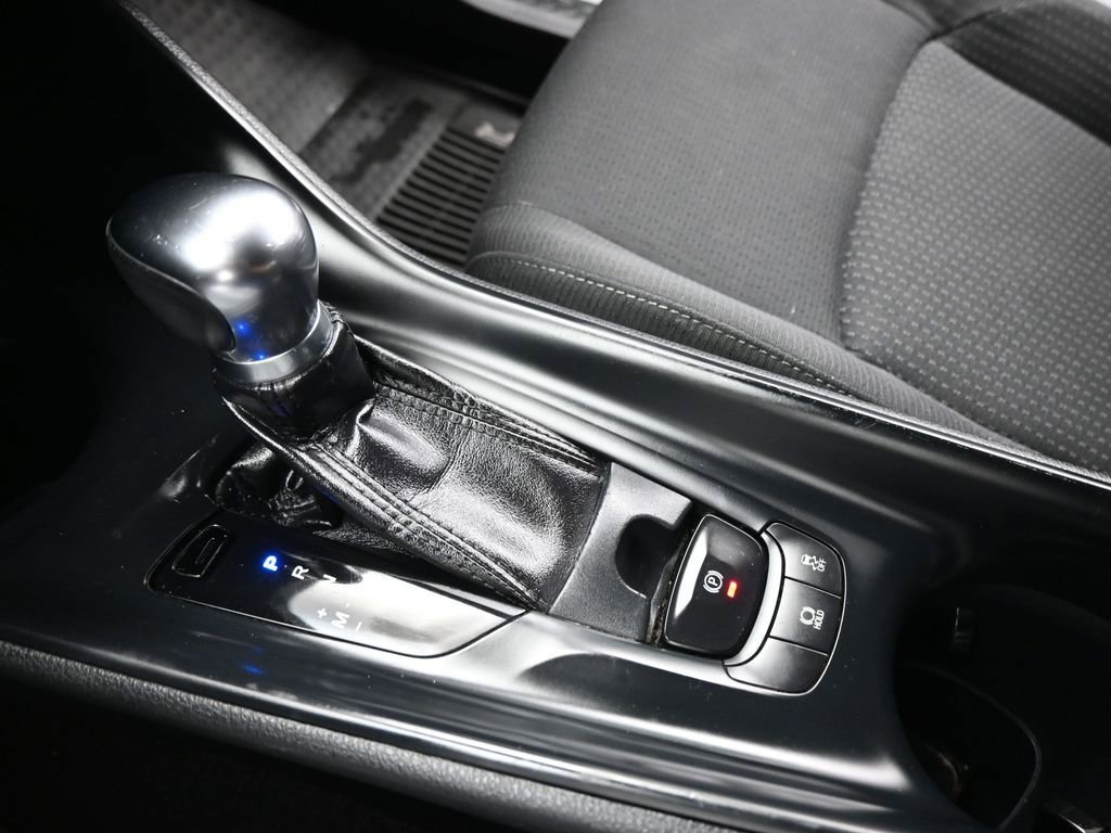 Used 2018 Toyota C-HR XLE image 13