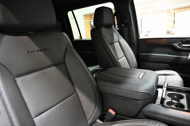 New 2026 GMC Yukon XL Denali image 8