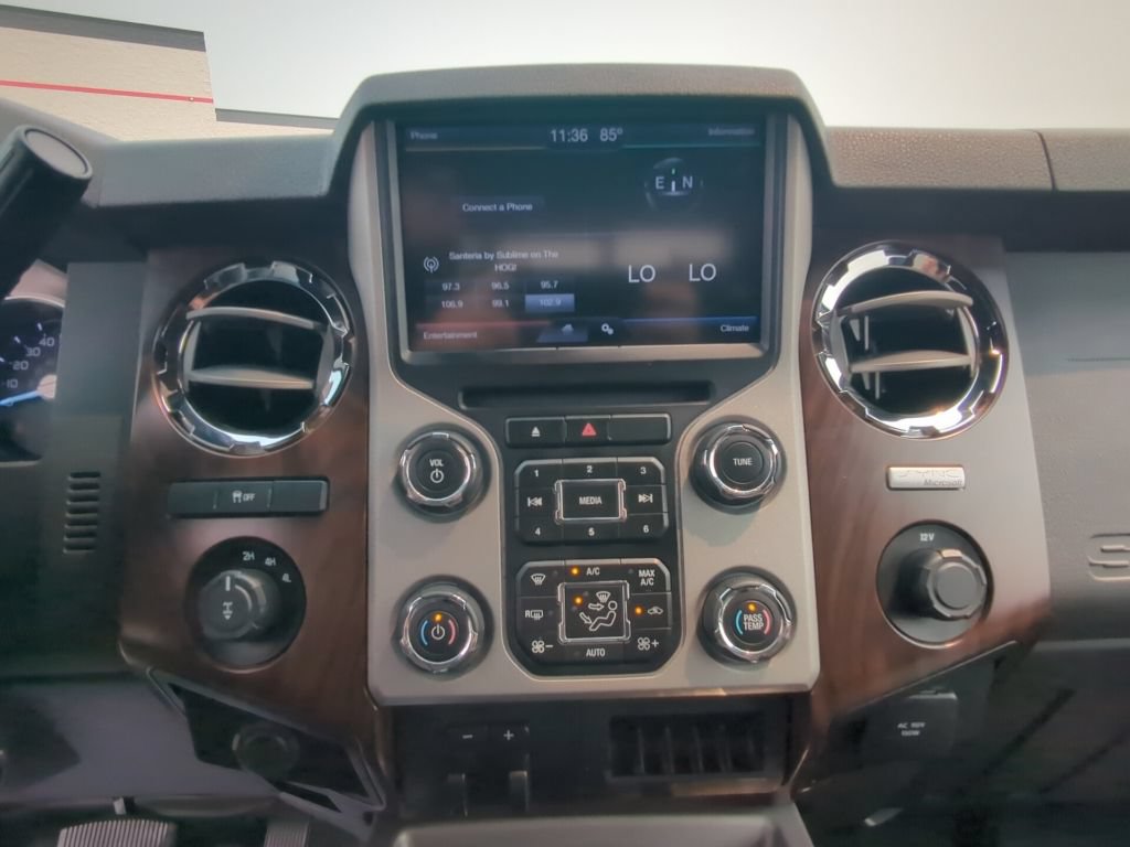 Used 2014 Ford F350 Lariat w/ Chrome Package AWD/4WD image 19