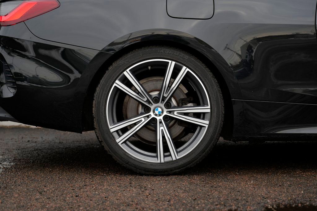 Used 2021 BMW 430i Convertible w/ Premium Package image 12