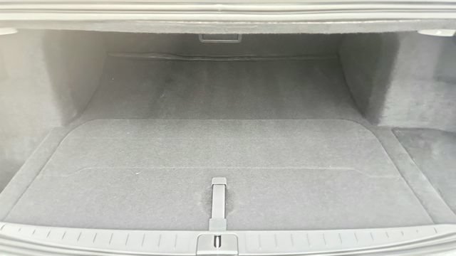 Used 2024 Lucid Air Pure RWD image 94