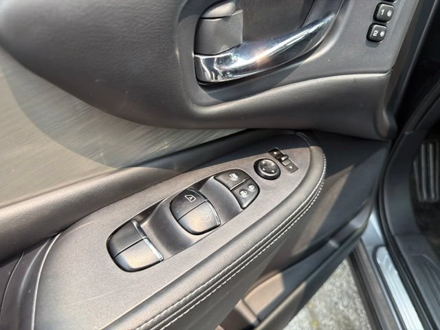 Used 2018 Nissan Murano SL AWD/4WD image 11