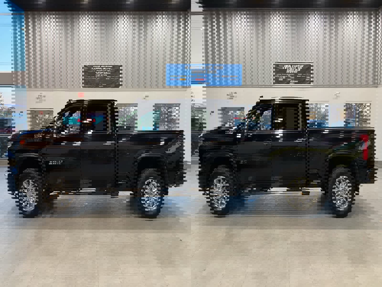 Used 2022 Chevrolet Silverado 2500 High Country image 8