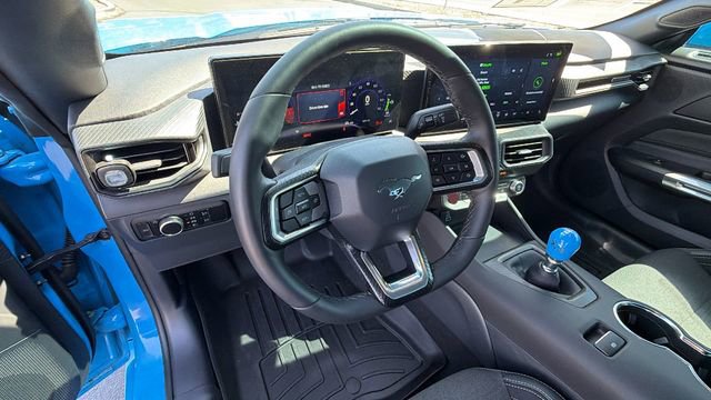 Used 2025 Ford Mustang GT RWD image 28
