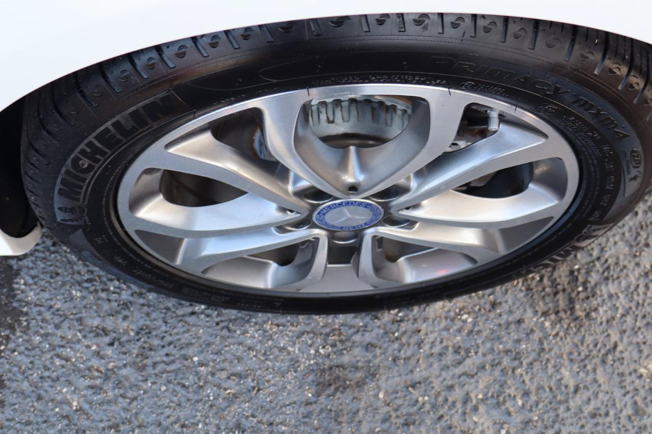 Used 2017 Mercedes-Benz C 300 Sedan image 35