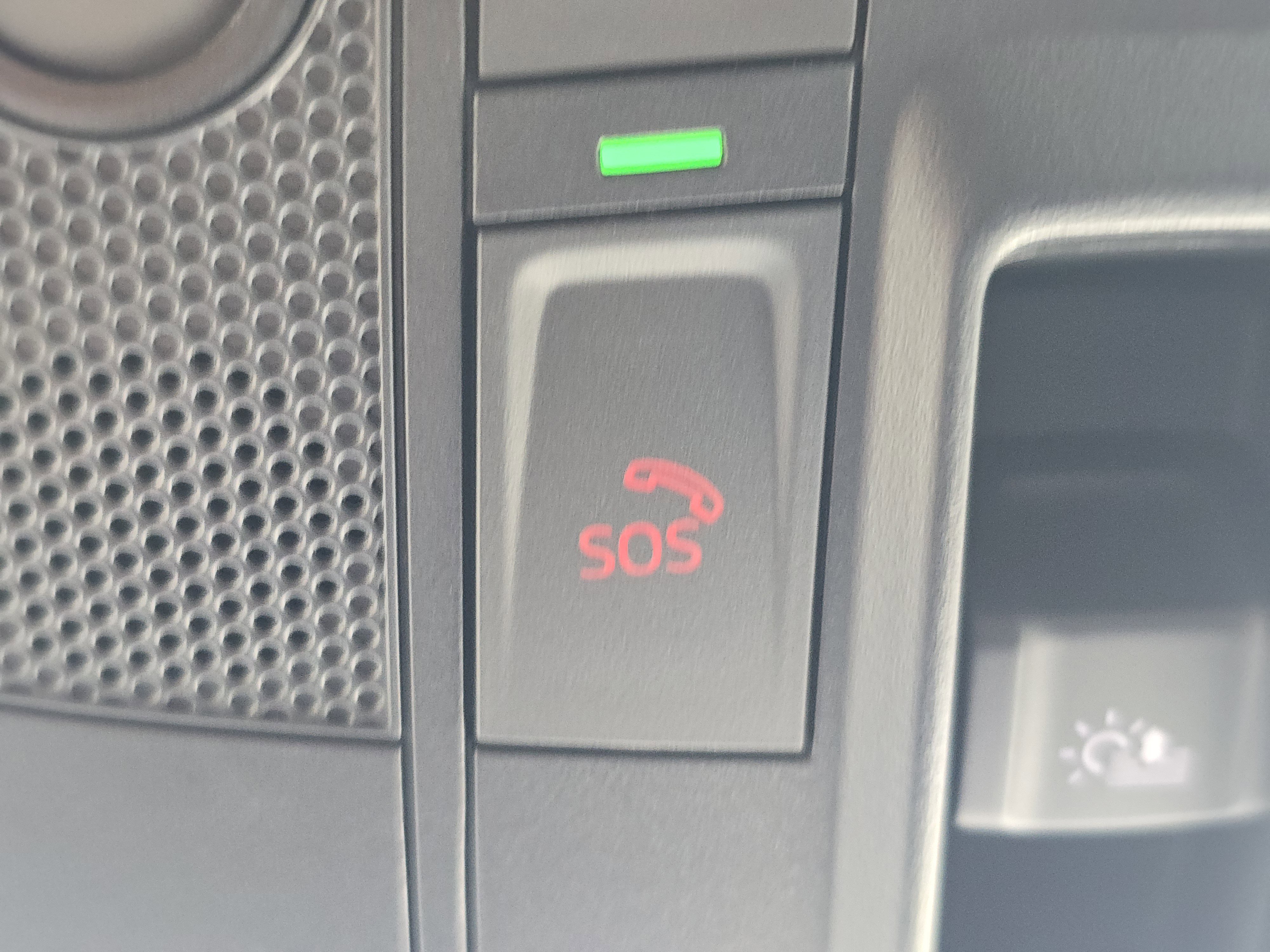 Certified 2025 Audi Q3 2.0T Premium w/ Convenience Package image 28