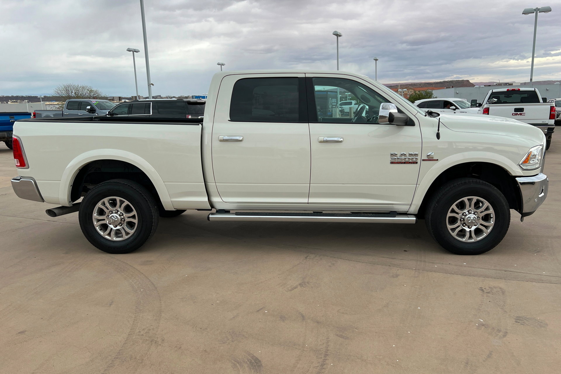 Used 2018 RAM 3500 Laramie image 6