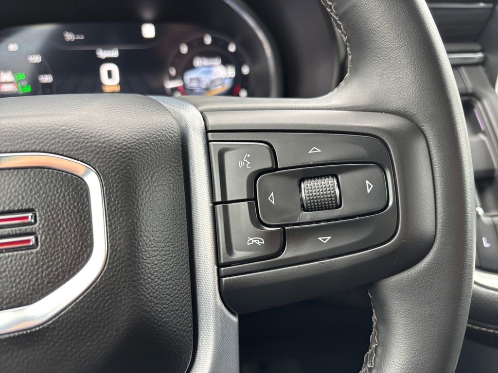 Used 2023 GMC Yukon SLT image 19