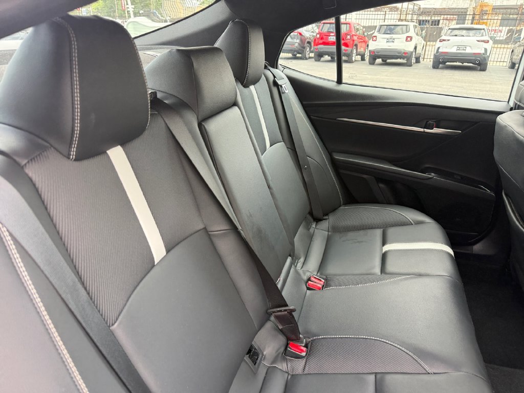 Used 2025 Toyota Camry SE FWD image 22