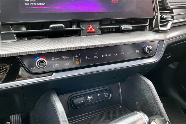 Used 2023 Kia Sportage SX image 22