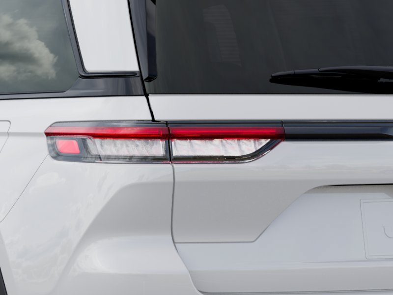 New 2027 Jeep Grand Cherokee Laredo X RWD image 9