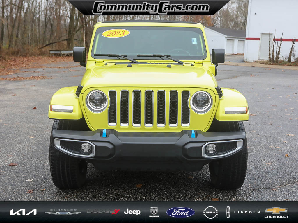 Used 2023 Jeep Wrangler Sahara w/ Cold Weather Group image 10