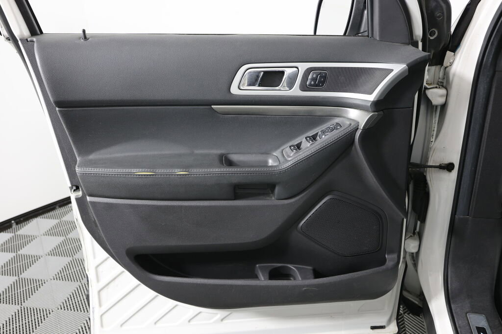 Used 2015 Ford Explorer Sport AWD/4WD image 12