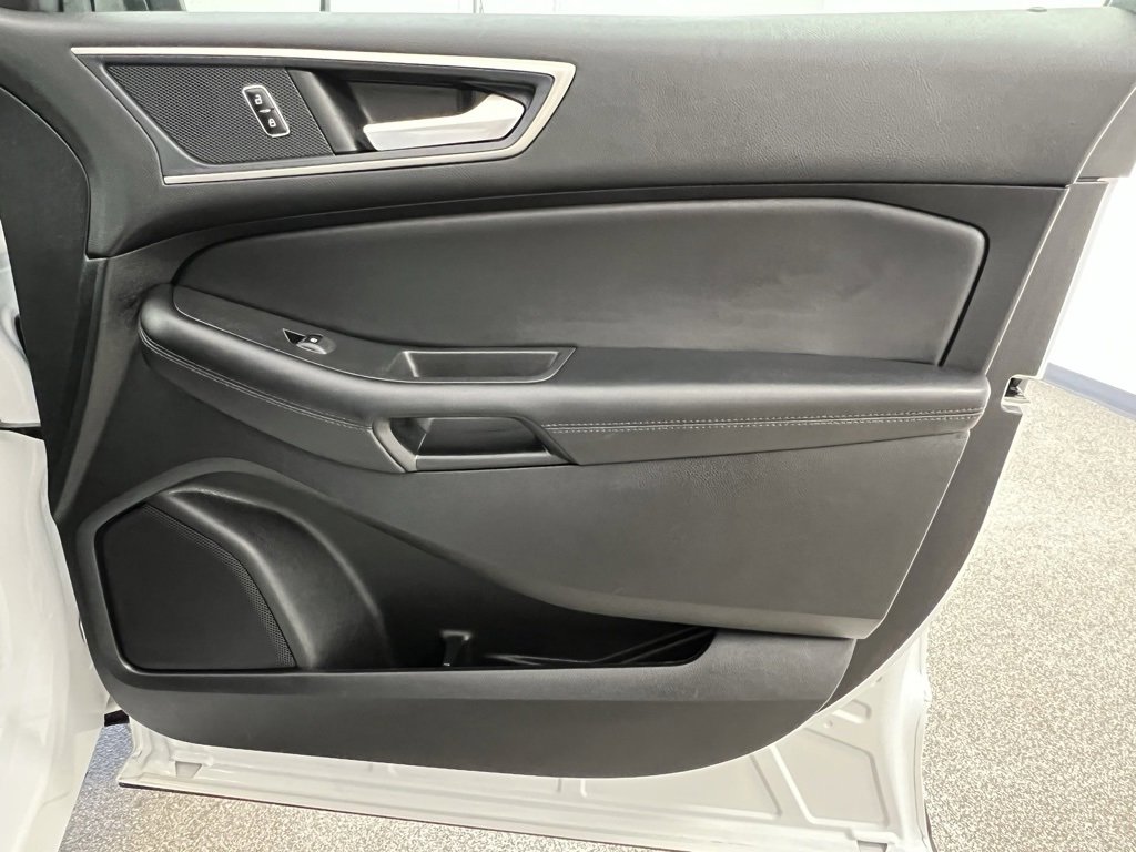 Used 2024 Ford Edge SEL image 60