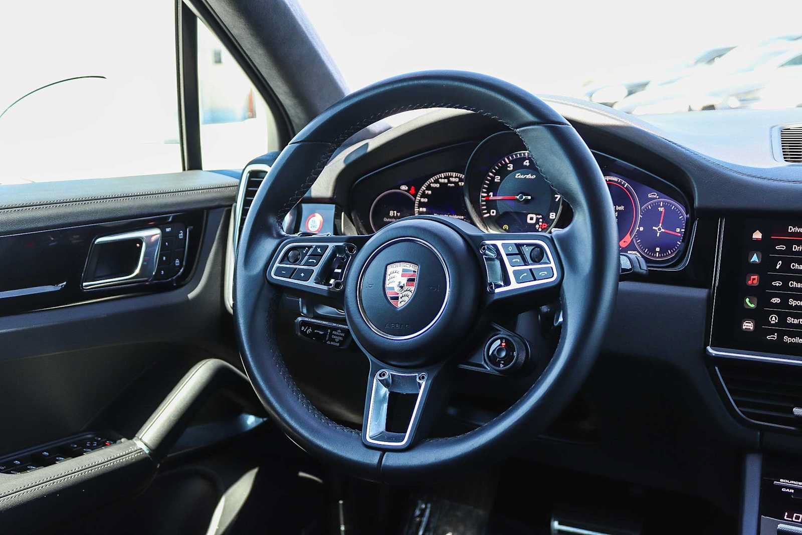 Used 2023 Porsche Cayenne Turbo AWD/4WD image 15
