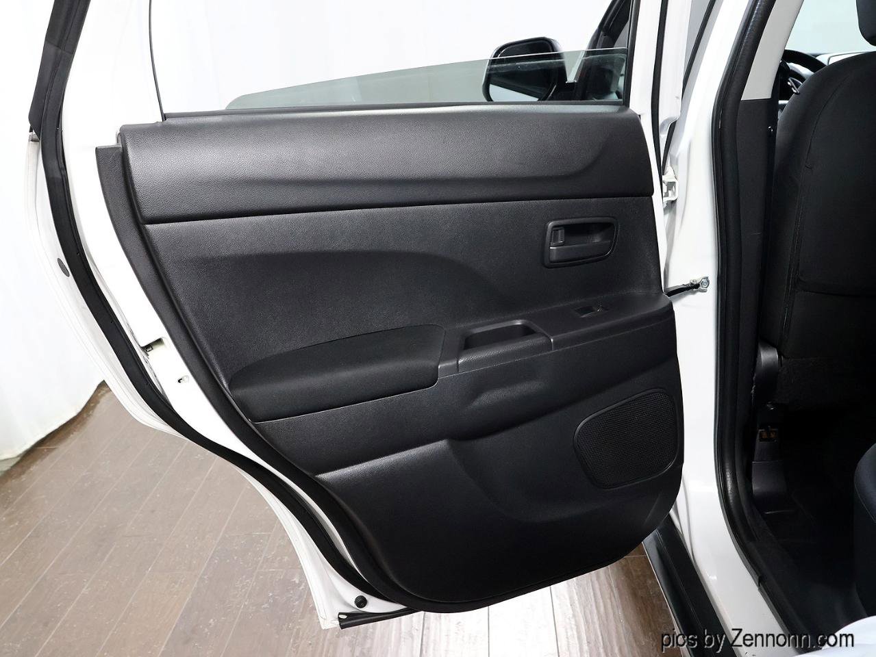 Used 2013 Mitsubishi Outlander Sport ES image 24