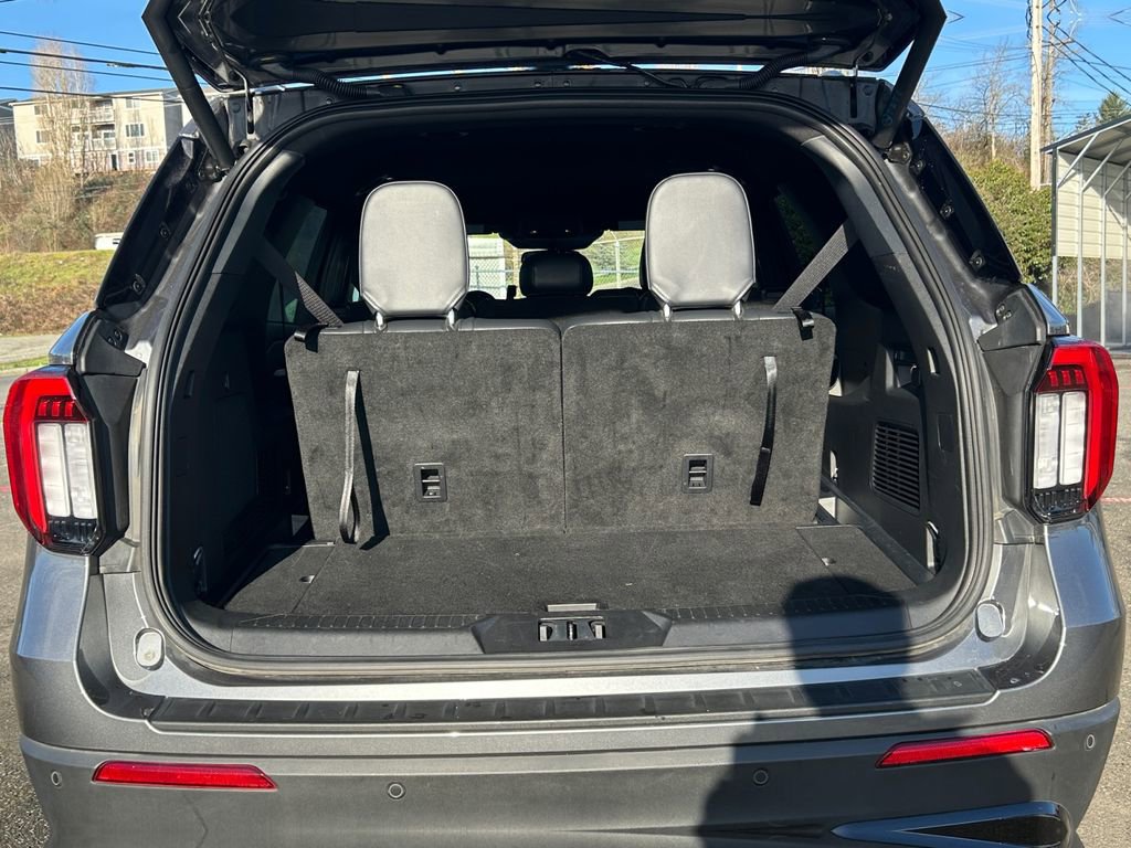 Used 2025 Ford Explorer ST-Line w/ ST-Line Street Pack AWD/4WD image 24