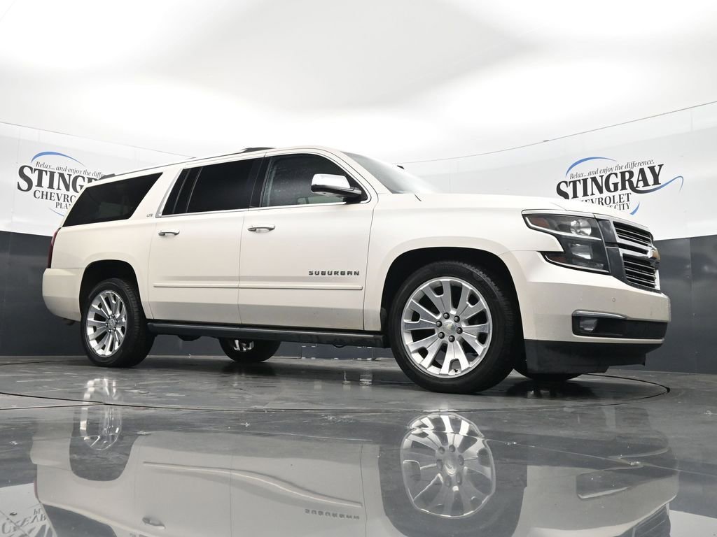 Used 2015 Chevrolet Suburban LTZ RWD image 17