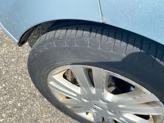 Used 2009 Ford Focus SEL FWD image 15