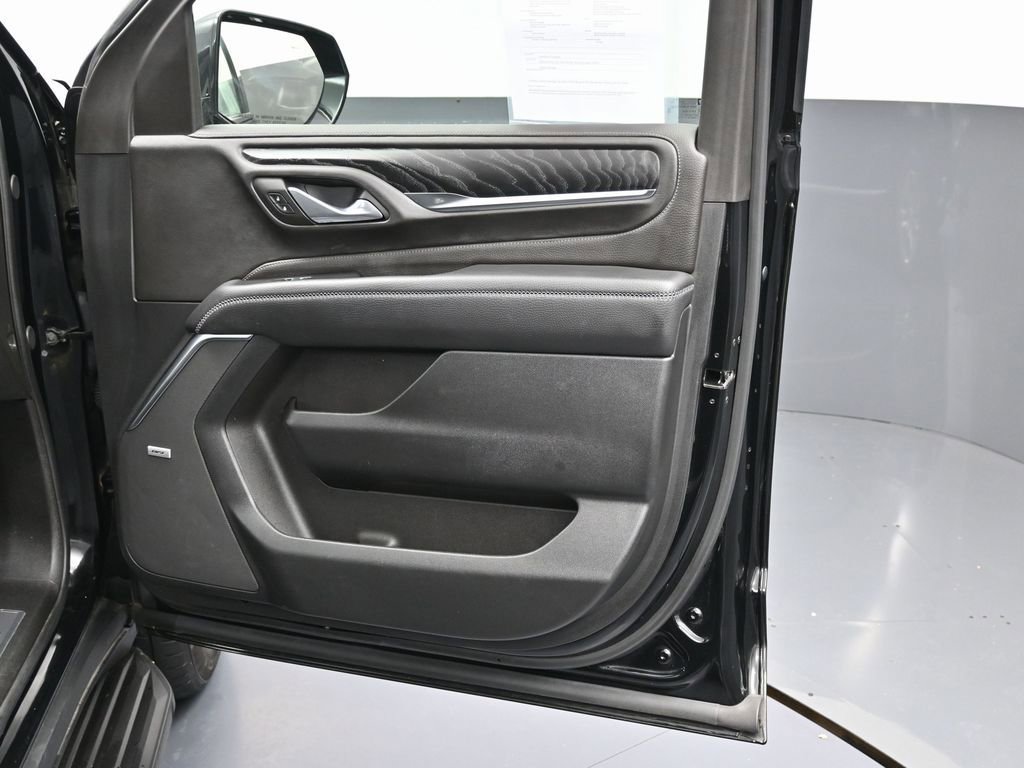Used 2024 GMC Yukon Denali AWD/4WD image 39