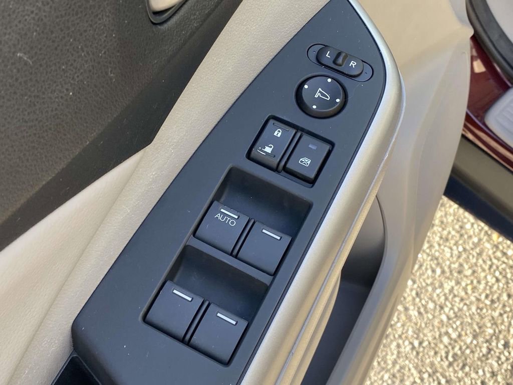 Used 2013 Honda CR-V EX-L image 16