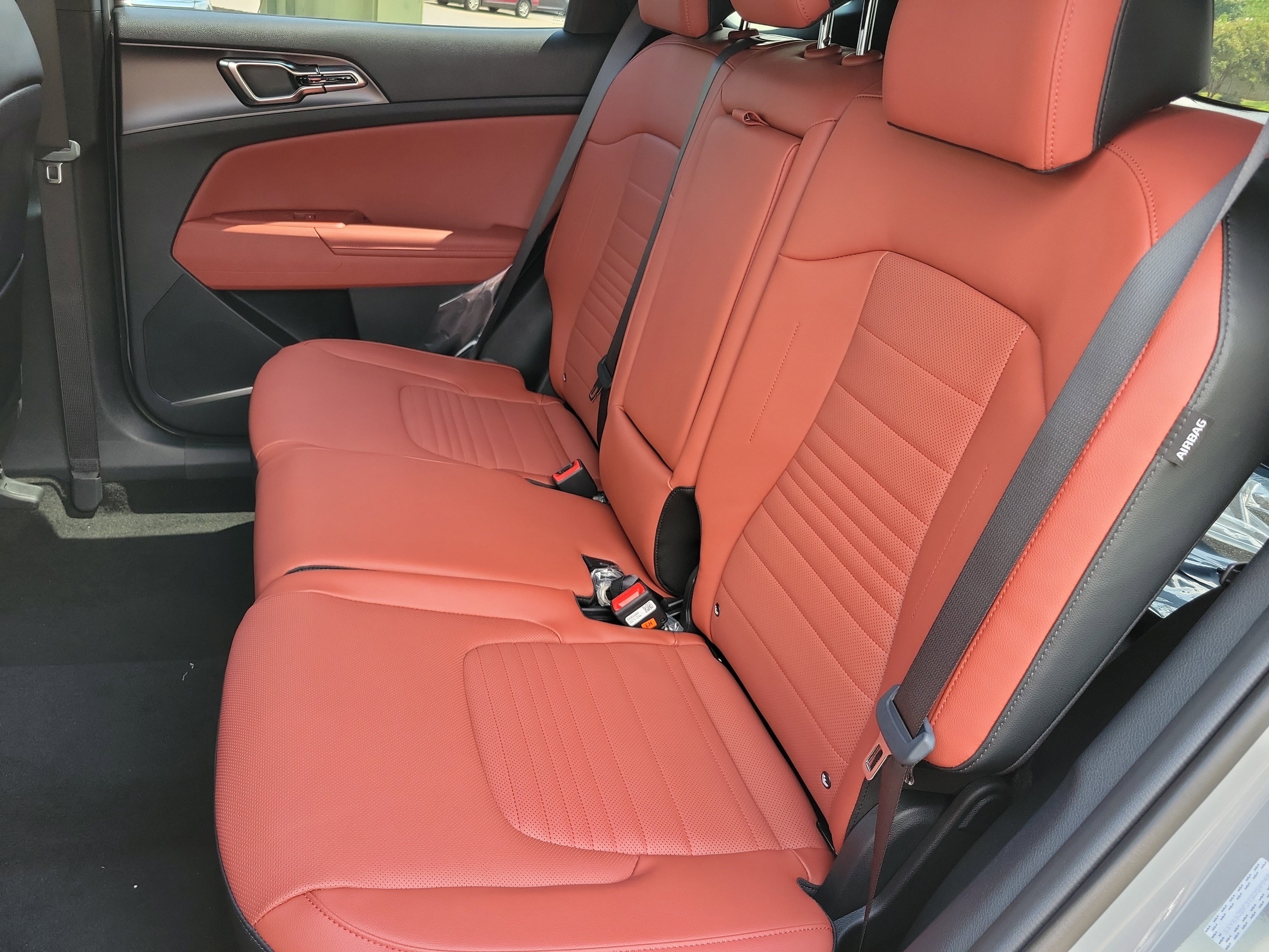 New 2026 Kia Sportage SX image 7