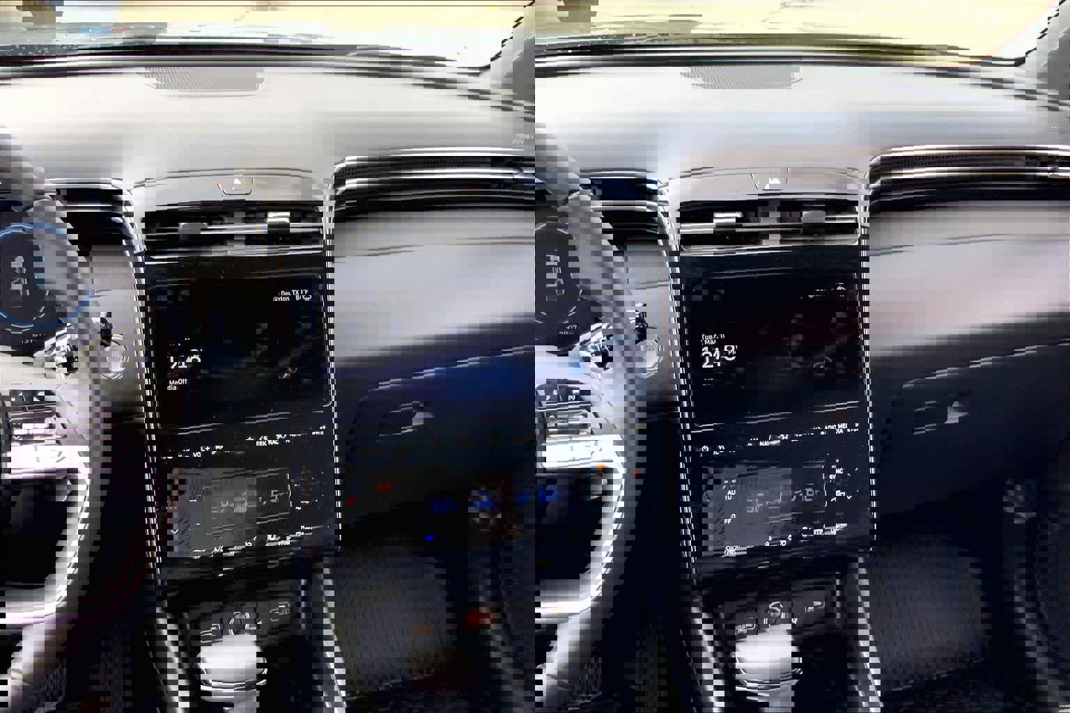 Used 2024 Hyundai Santa Cruz Limited image 6