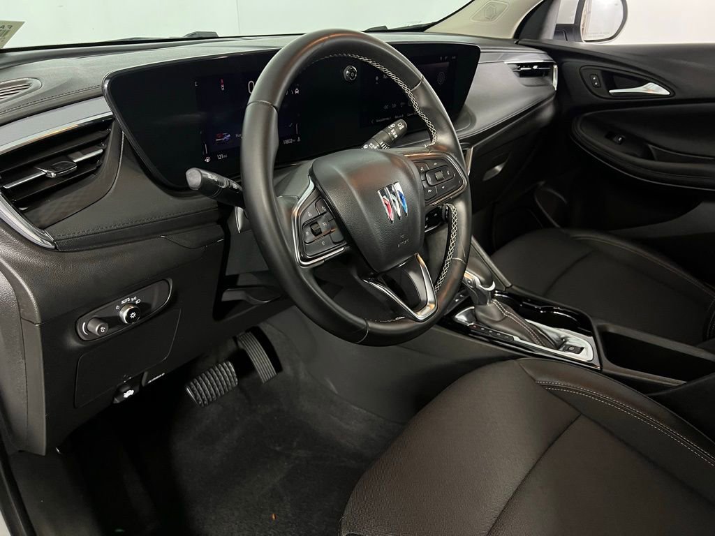 Used 2025 Buick Encore GX Preferred image 19