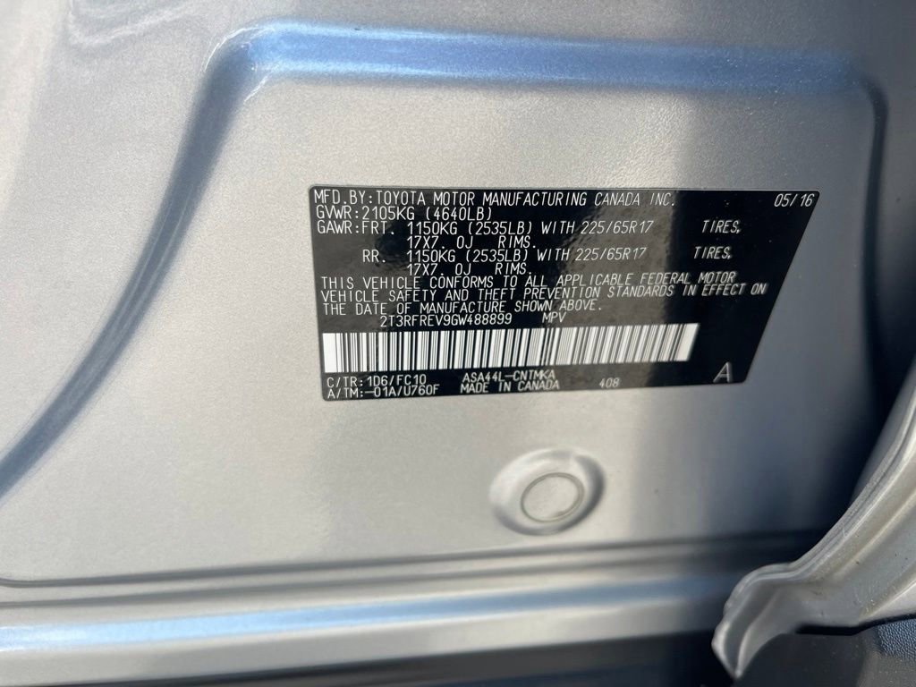 Used 2016 Toyota RAV4 XLE AWD/4WD image 30