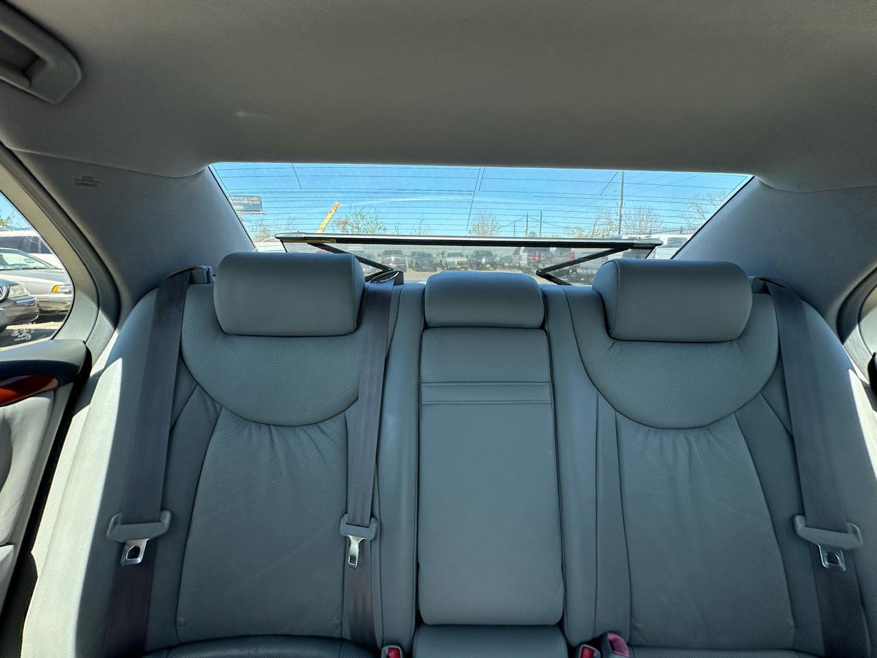 Used 2004 Lexus LS 430 Sedan RWD image 25