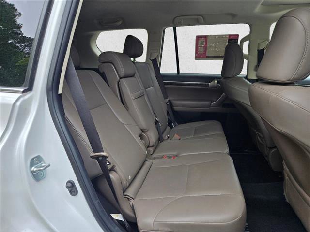 Used 2021 Lexus GX 460 w/ Accessory Package image 22