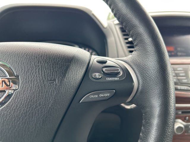 Used 2020 Nissan Pathfinder Platinum FWD image 26