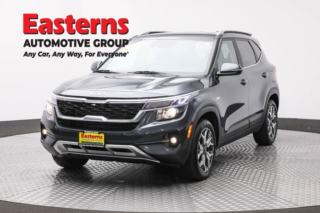 Used 2023 Kia Seltos EX image 1