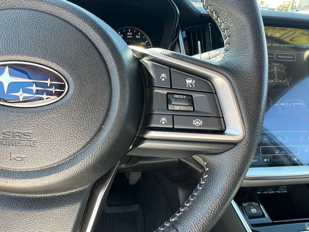 Used 2025 Subaru Outback Premium image 28