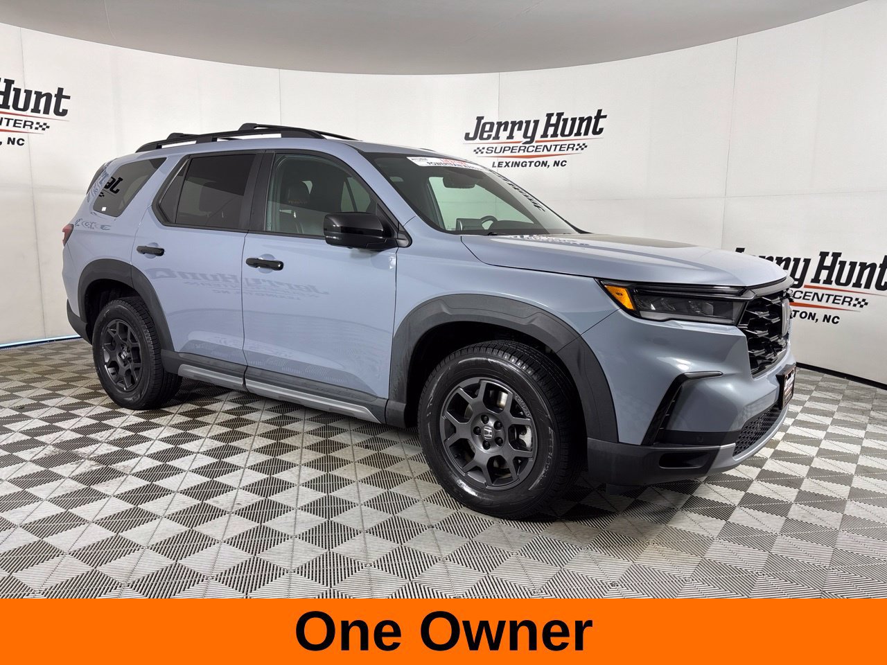Used 2023 Honda Pilot TrailSport image 4