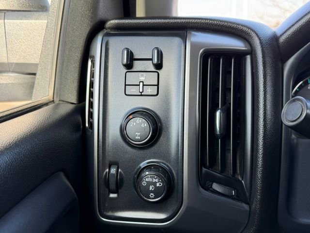 Used 2016 Chevrolet Silverado 2500 LT w/ LT Fleet Convenience Package image 37