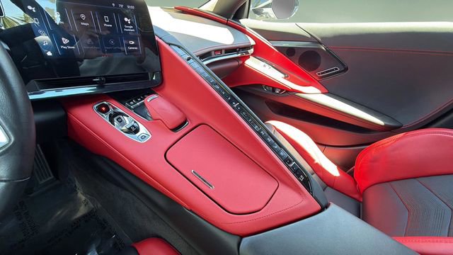 Used 2024 Chevrolet Corvette Stingray Preferred Conv w/ Stealth Interior Trim Package RWD image 13
