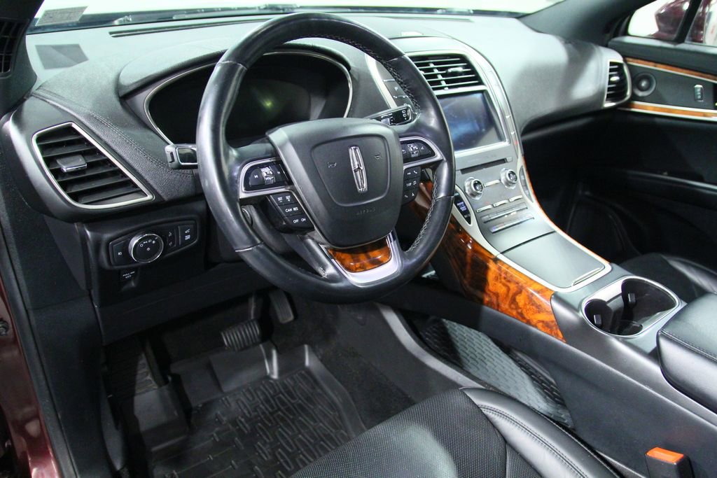 Used 2019 Lincoln Nautilus Reserve w/ Class II Trailer Tow Package AWD/4WD image 5