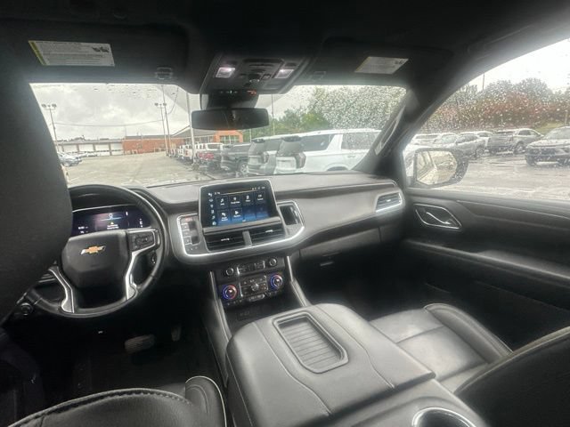Used 2023 Chevrolet Suburban Premier AWD/4WD image 13