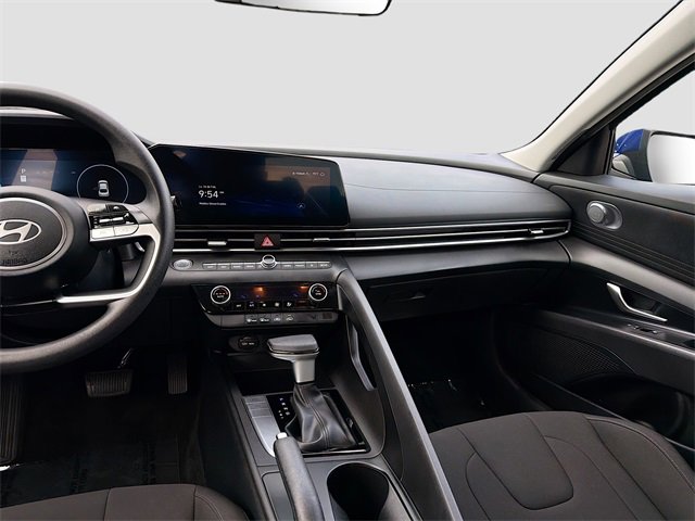 Used 2024 Hyundai Elantra SEL image 22