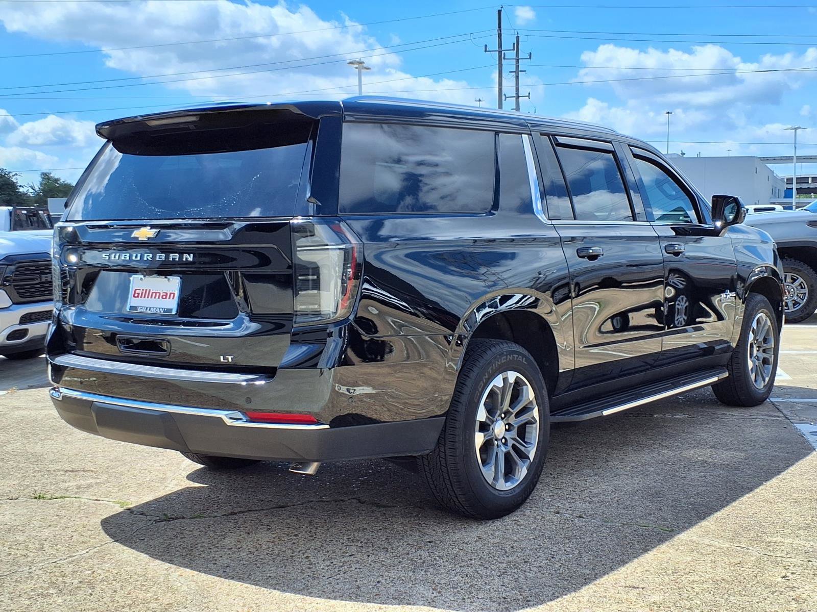Used 2025 Chevrolet Suburban LT w/ Comfort Package RWD image 27