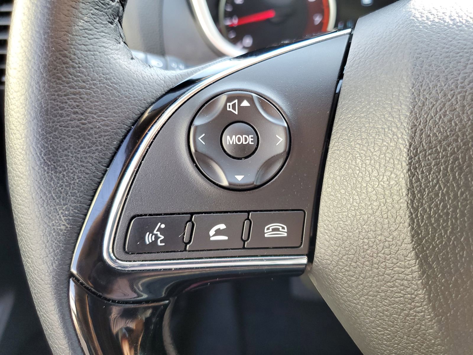 New 2024 Mitsubishi Eclipse Cross SE image 12