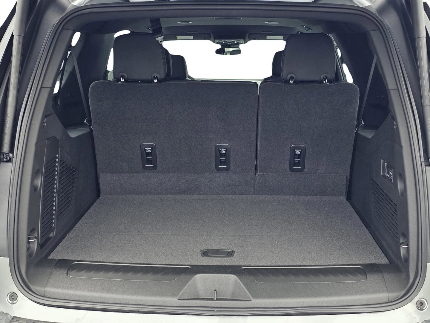 New 2026 Chevrolet Suburban LT w/ Comfort Package image 11