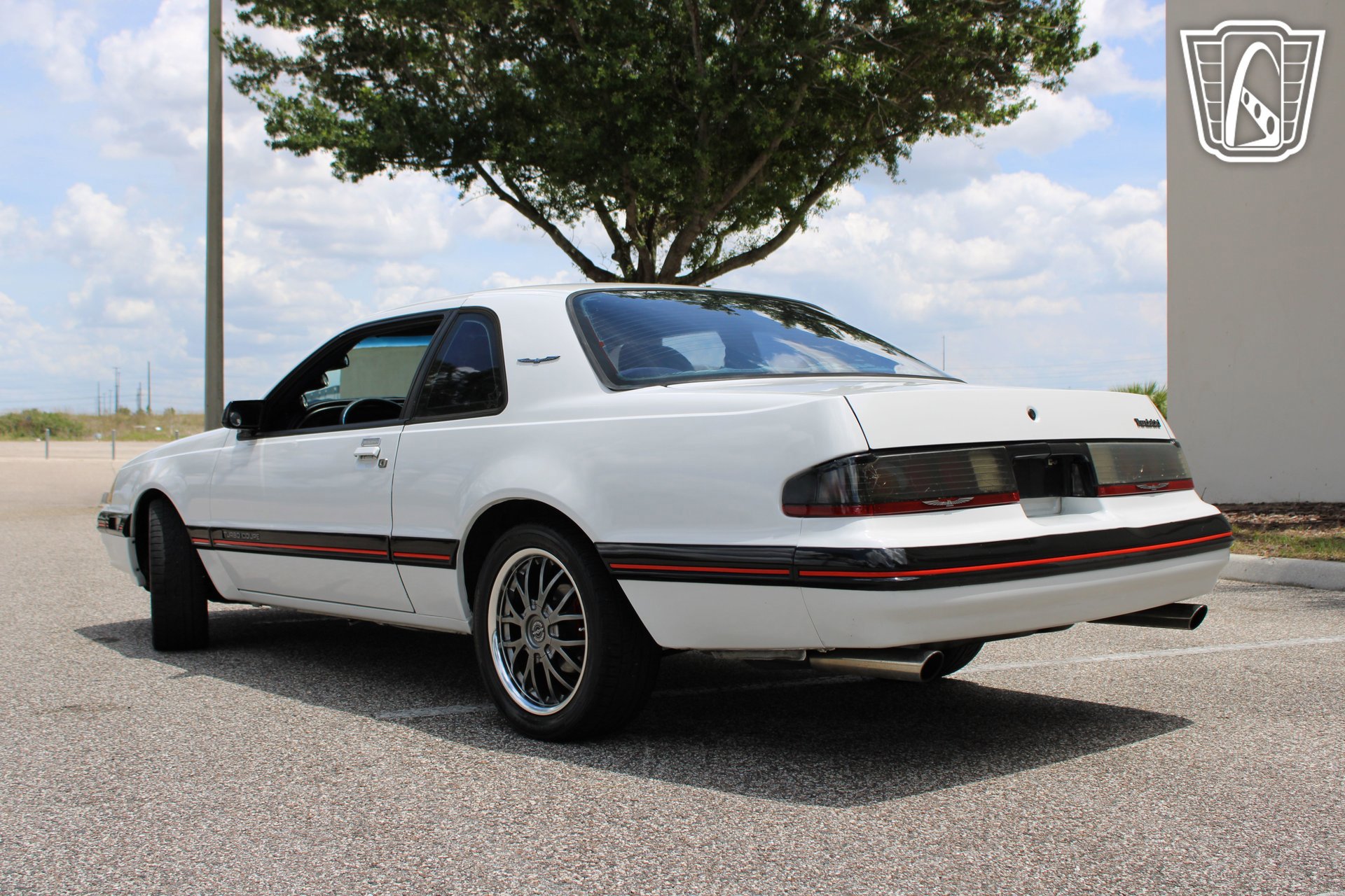 Used 1988 Ford Thunderbird RWD image 15