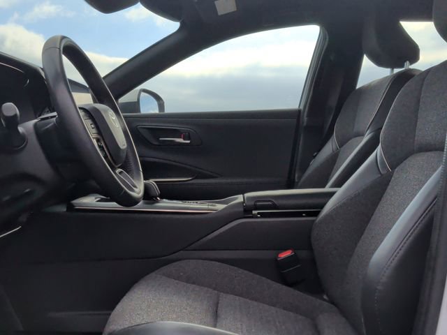 Certified 2023 Toyota Crown XLE image 13