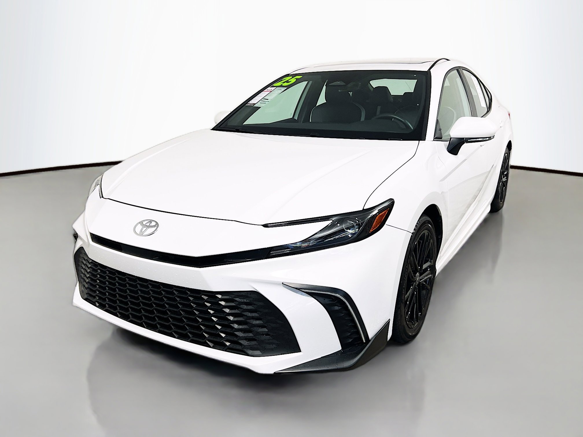 Used 2025 Toyota Camry SE w/ Multimedia Upgrade Package FWD image 10